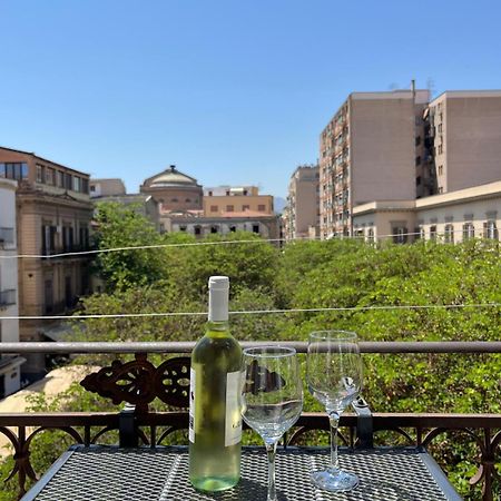Casa Vacanze Da Ruggero Al Massimo Palermo Buitenkant foto